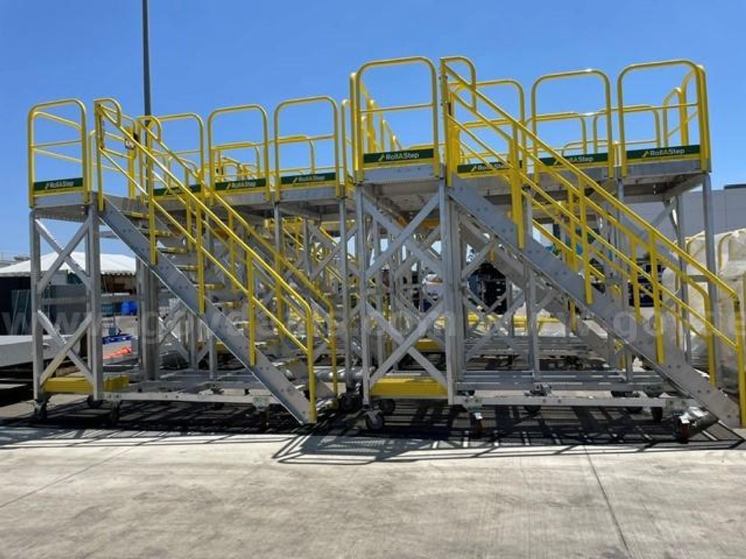RollAstep (Qty: 4) Assembled Mobile Platforms and Platform Parts (2598373) Huntington Beach, CA
