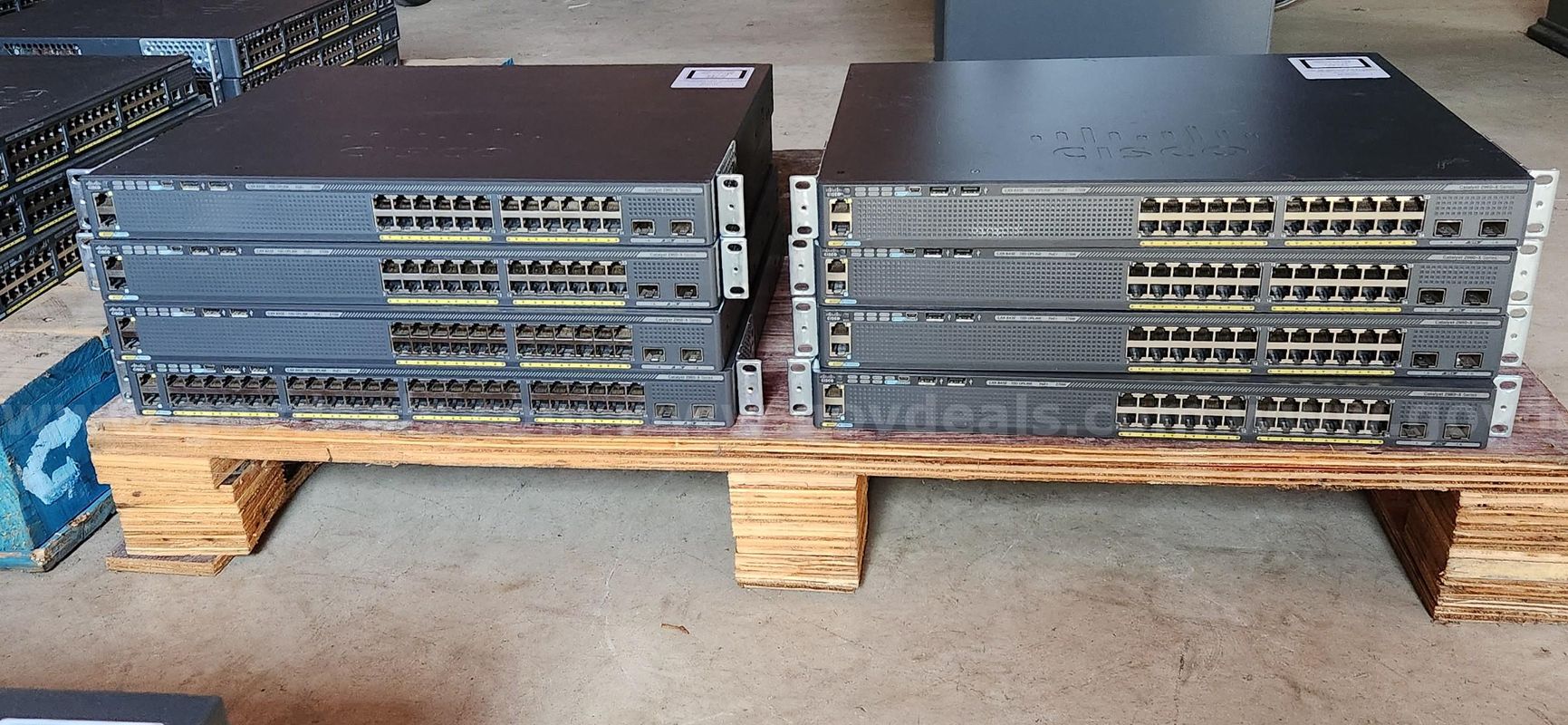 8 Cisco 2960 Series Switches