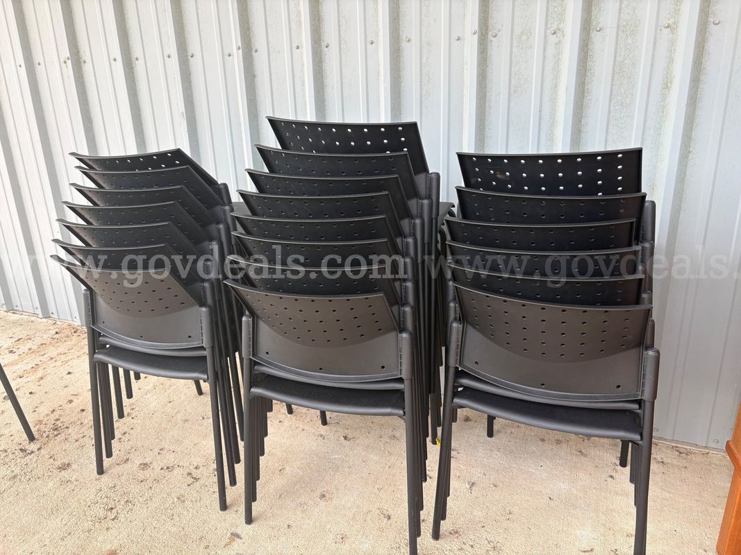(22) Plastic & Metal Black Chairs