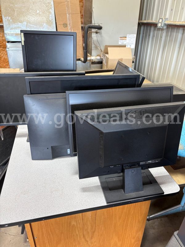 (12) Monitors & (2) Tantum Mounts