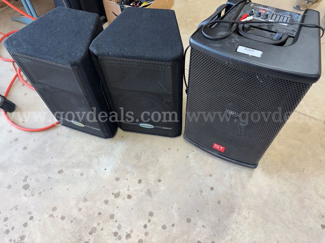 (3) Speakers