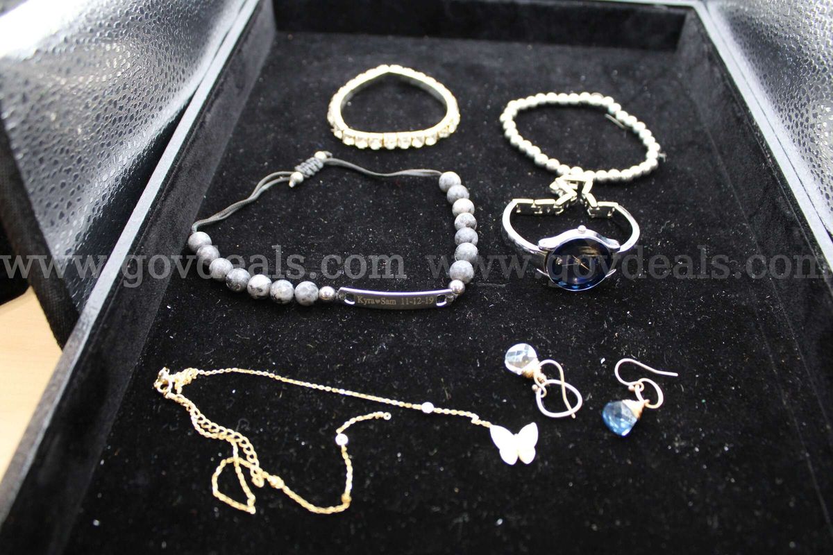 Braclets (3), Watch (1), Necklace (1), Single Earrings (2)