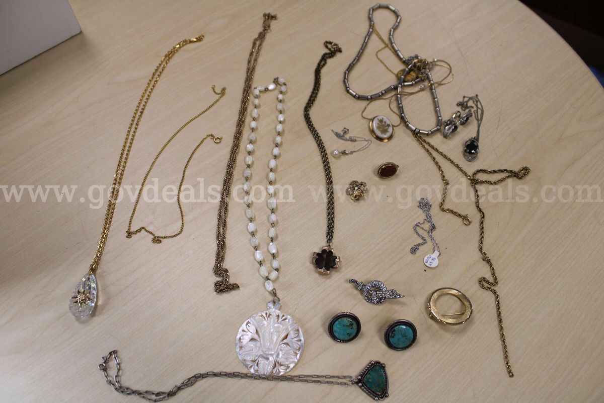 Assorted Jewelry