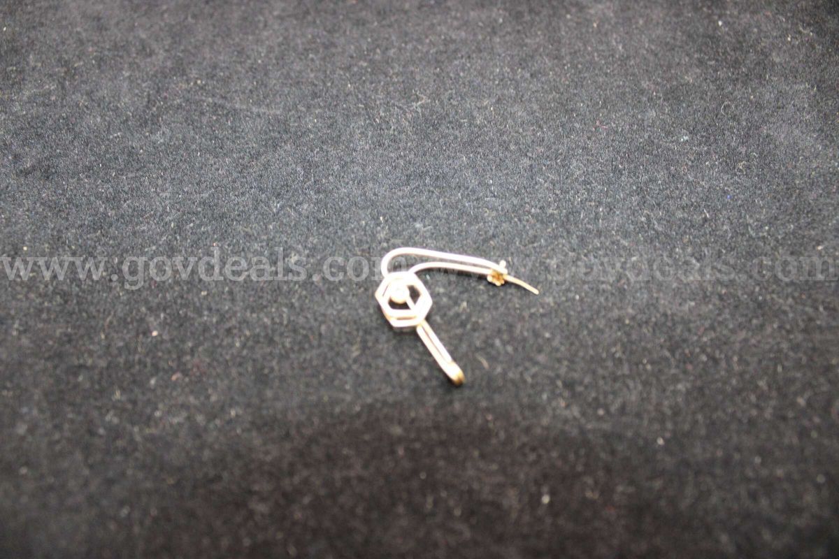 1 Pin