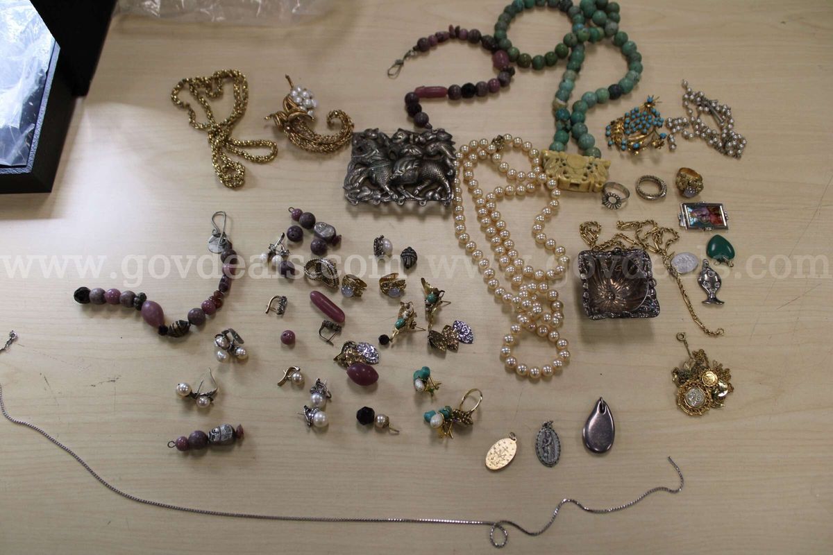RINGS (4); PINS (3); MISC PC (2); CHARM (7); NECKLACE (10); EARRING, PAIR (11)