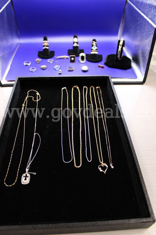 RING (17); PENDANT (4); NECKLACE (7); EARRING, PAIR (1); BRACELET (1)