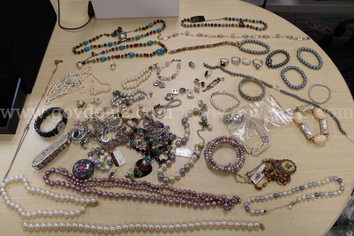BRACELET (19); RING (11); NECKLACE (24); EARRING, PAIR (28); MISC PCS IN BAG; CH