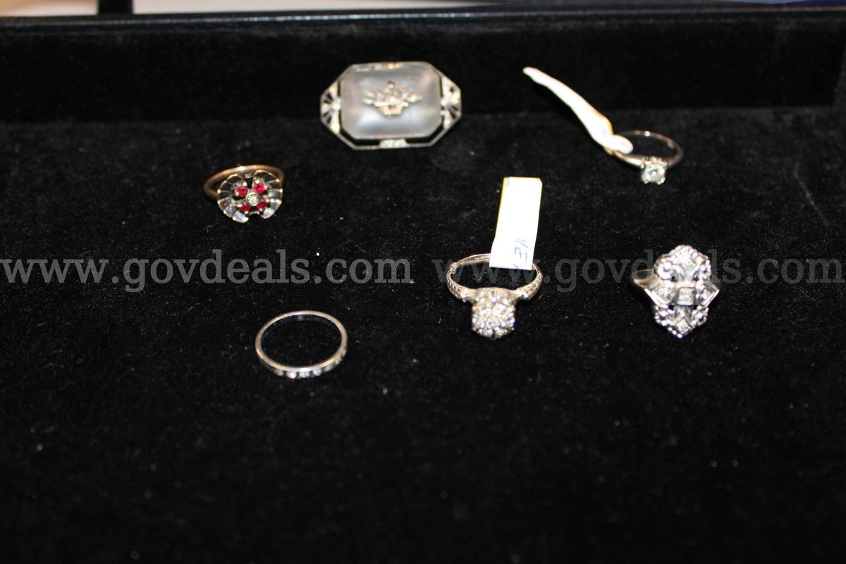 Rings (5); Pin (1)