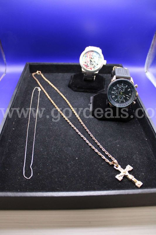 Watch (2); Necklace (2); Misc Pc (1)