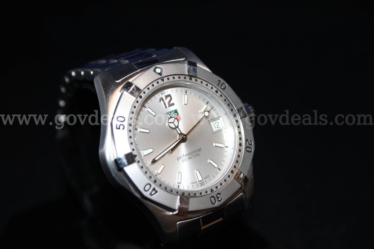Watch (1)