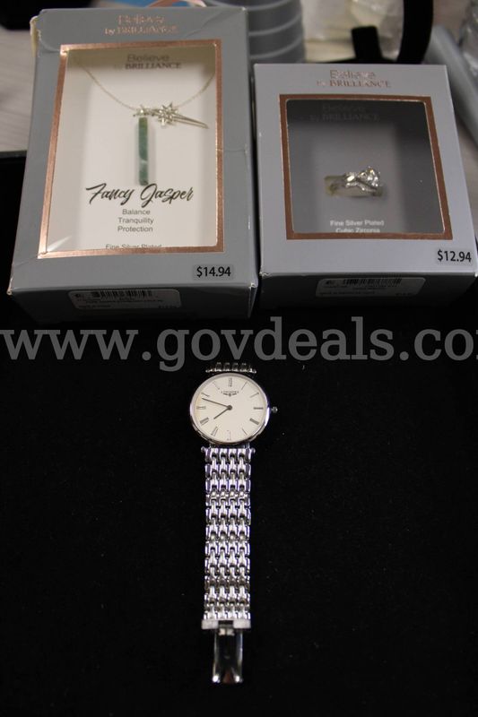 1 WATCH, 1 NECKLACE, 1 RING, 17 STONES