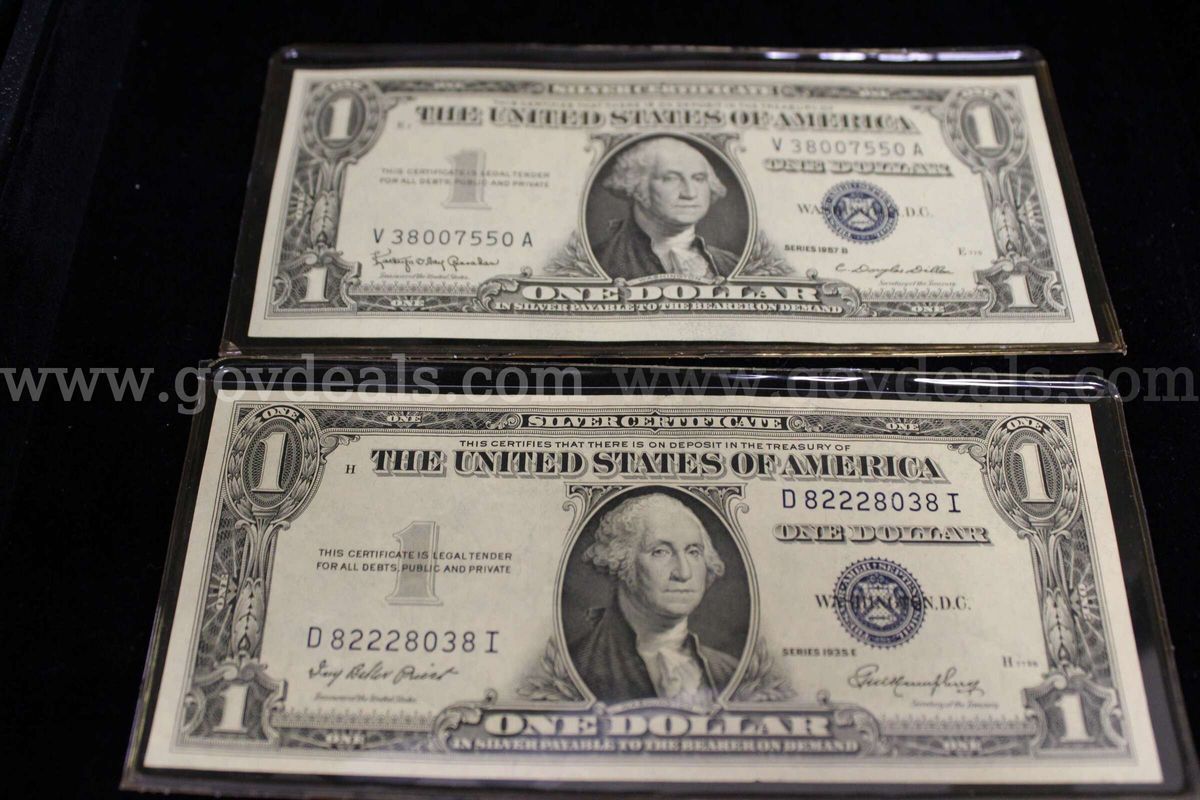 Coin Set (1); Half Dollar (2); $1 Bill (2)
