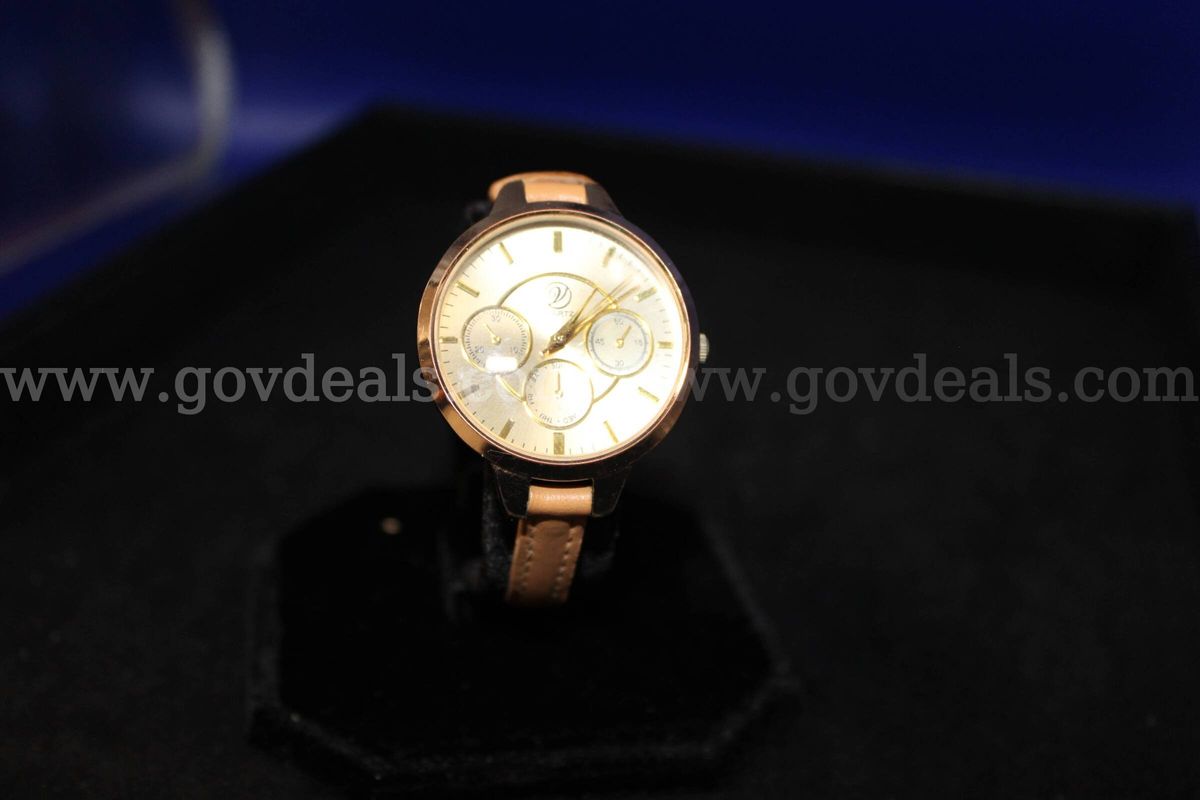 Watch (1)