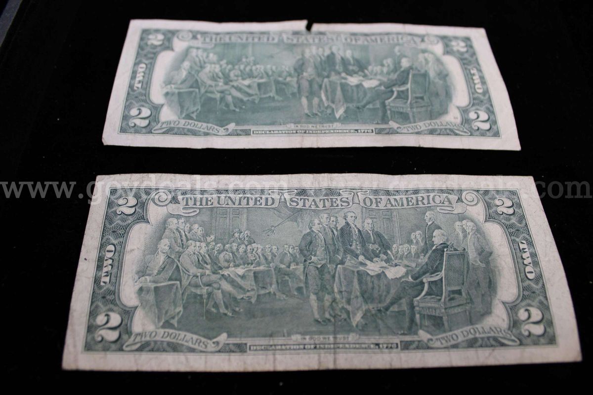 $2 BILLS (8)
