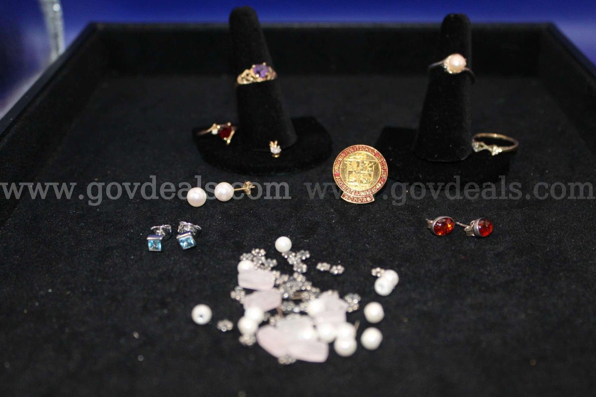 4 Rings, 3 Pair Earring, 1 Pin, 1 Bracelet