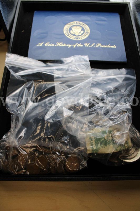 COIN SET (1); $2 BILL (1); $1 COIN (7); HALF DOLLAR (1); QUARTER (7); NICKEL (6)
