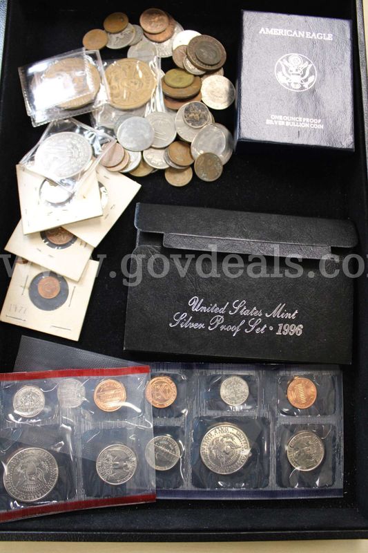 $1 COIN (2); COIN SET (3); NICKEL (3); PENNY (4); DIME (3); FOREIGN, COINS (27)