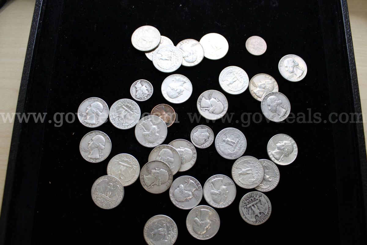 QUARTERS (29); DIMES (3); PENNY (1)