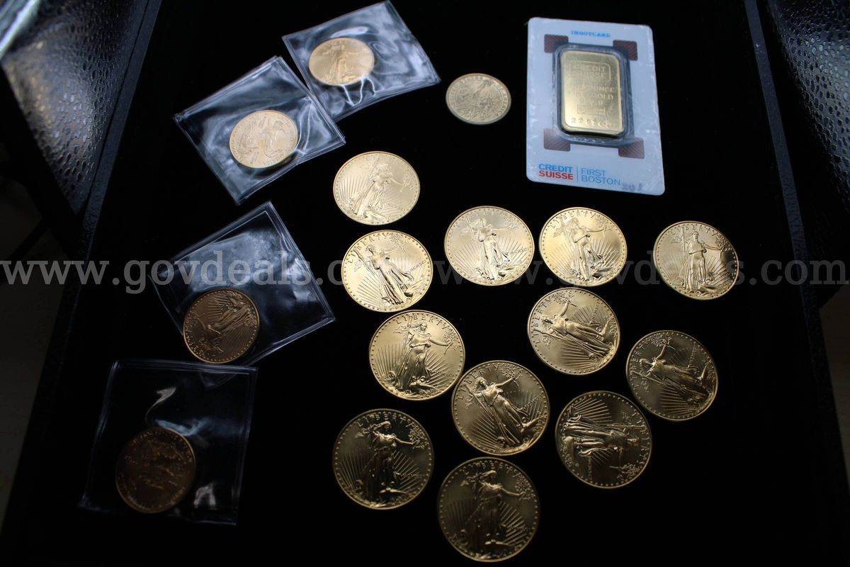 METAL BAR (1); $1 COIN (1); $25 COIN (4); $50 COIN (12)
