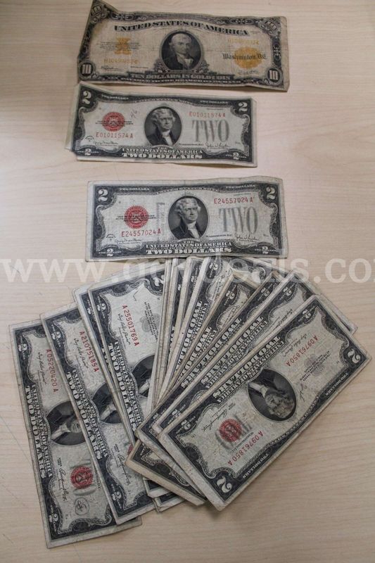 $10 BILL (1); $2 BILL (42)