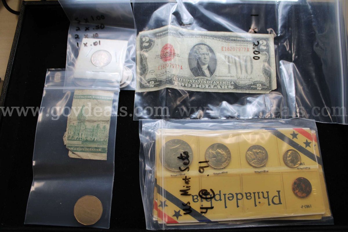$2 BILL (1); MINTS SET (4); FOREIGN BILL (1) COIN (1); $1 COIN (5); HALF $ (2);