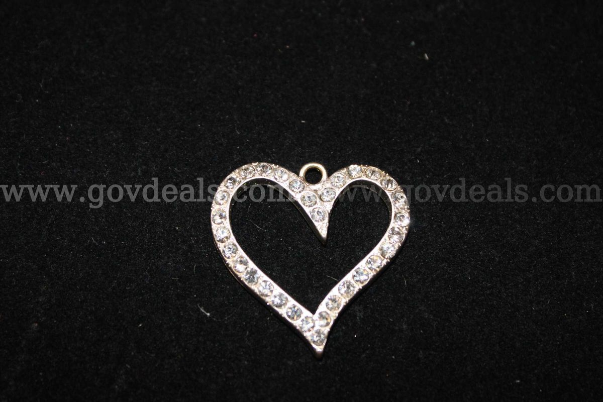 HEART SHAPED PENDANT