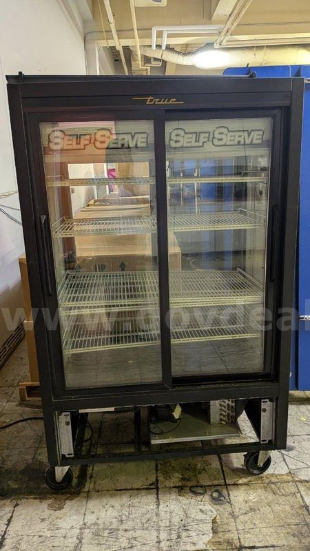 TRUE PASS THRU REFRIGERATOR, MODEL # GDM-33CPT
