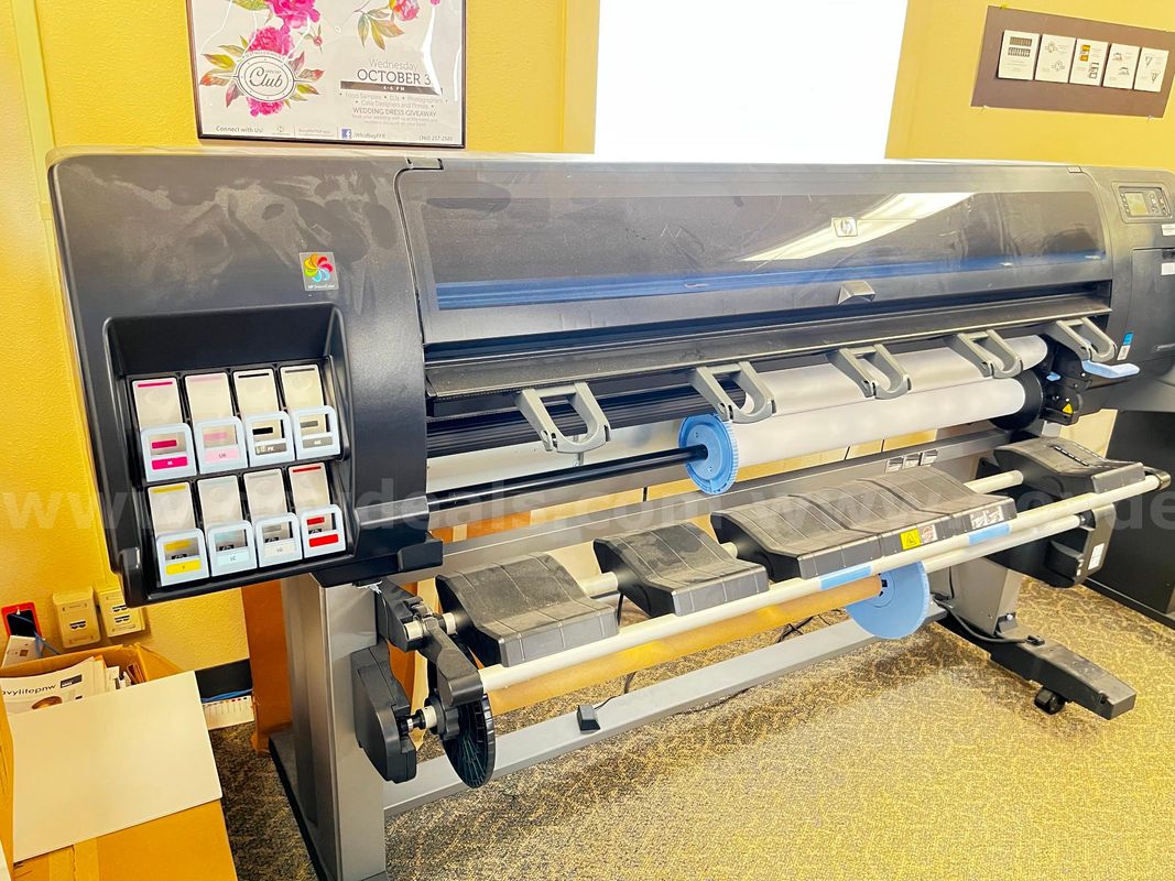 HP Design Jet Z6800 60 in Photo Production Printer