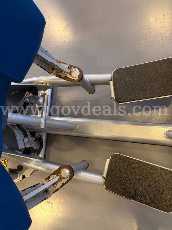 HIP ADDUCT/ ABDUCT MACHINE