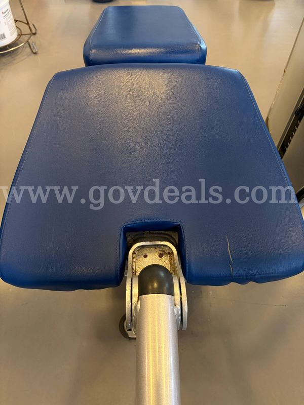 LYING LEG CURL MACHINE