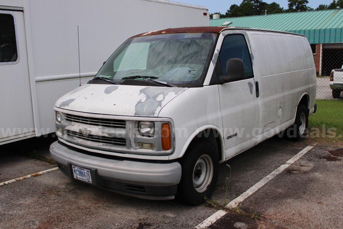 2001 Chevy Express Van
