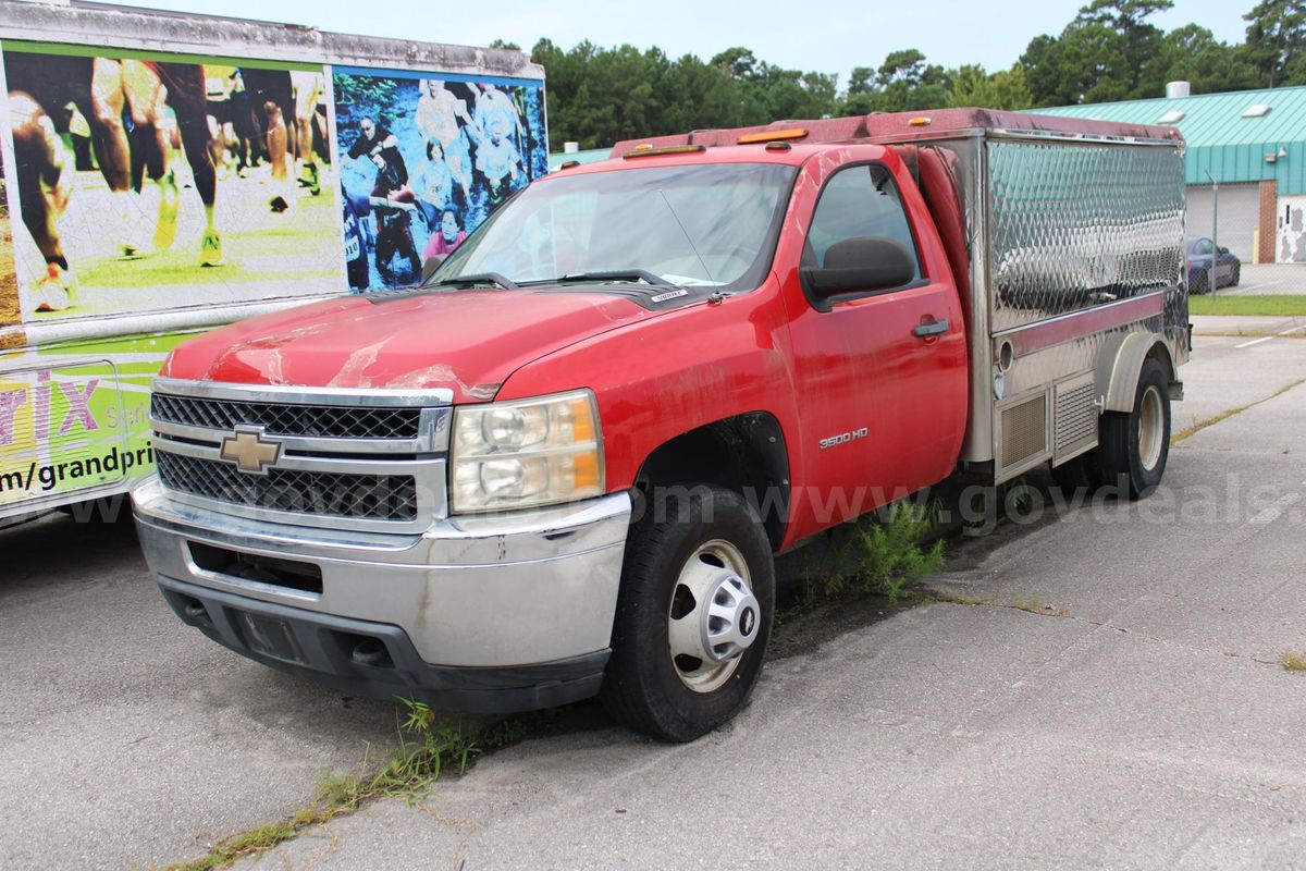 2011 Chevy 2500HD food Truck