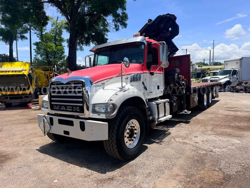 2012 Hiab 322E-4 Hipro Knuckle Boom Crane Mtd on 2013 Mack GU713 Tri/A Flatbed