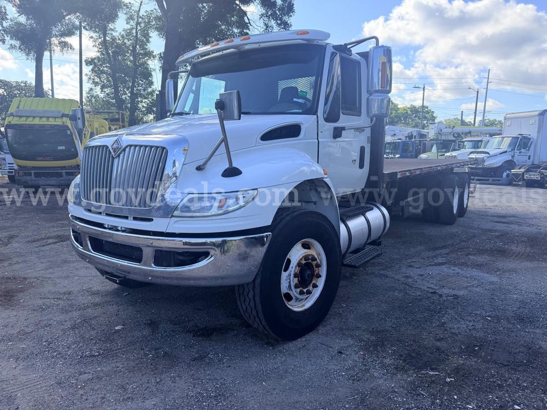 2014 International WorkStar 7400 SBA 6x4 T/A Flatbed