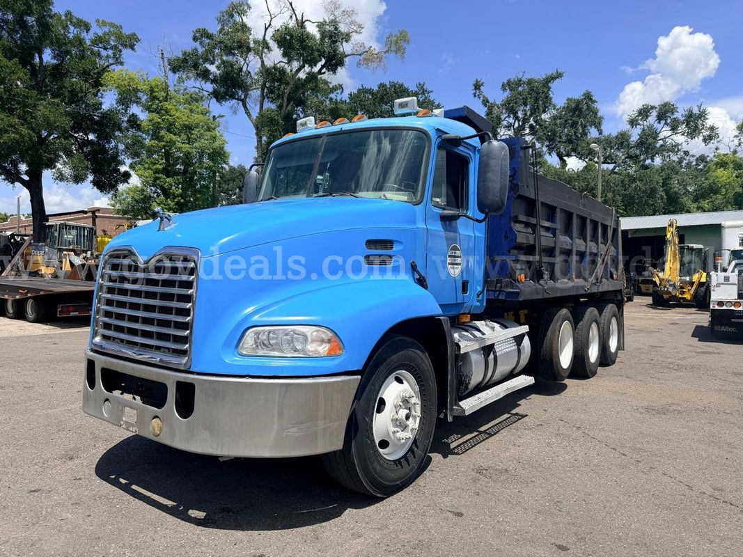 2000 Mack CX613 Vision