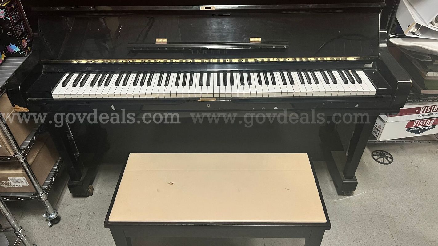 Yamaha U3H Upright piano