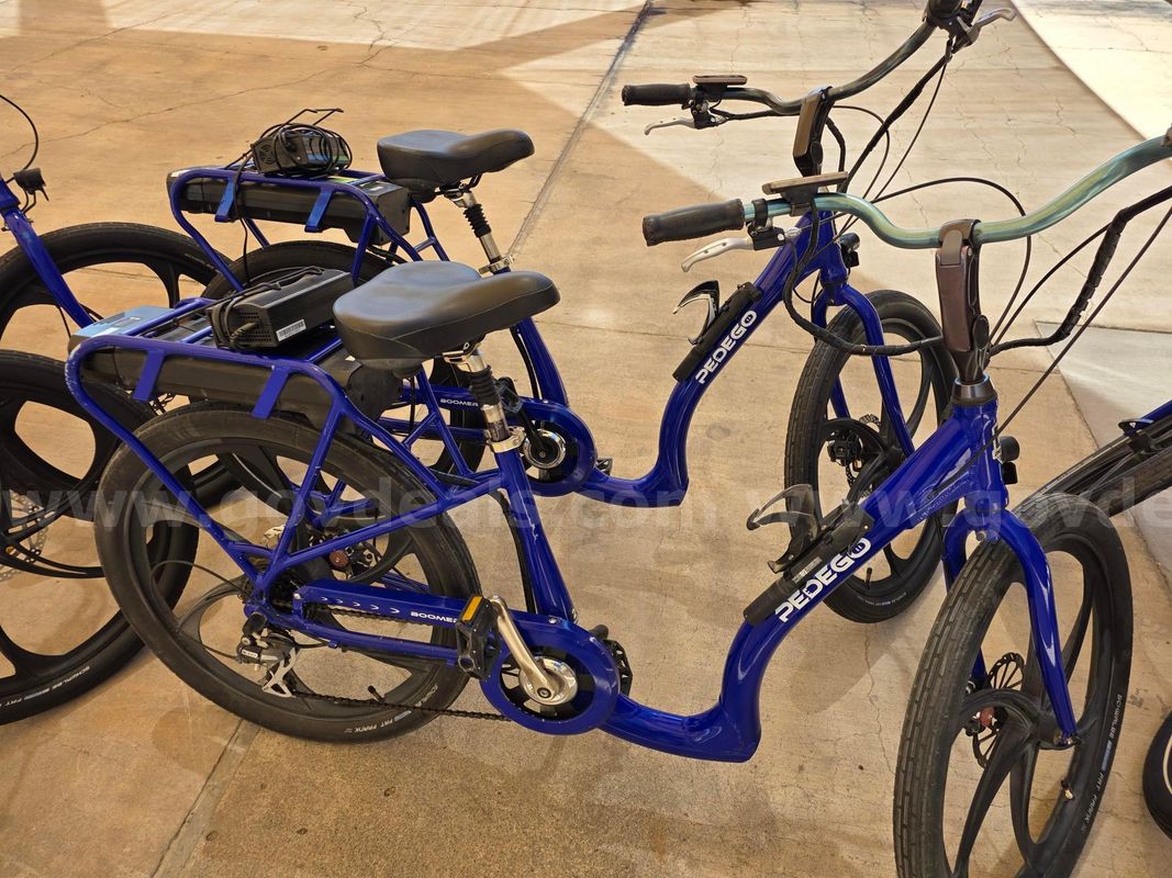 2018 PEDEGO E-BIKE LOT 2 (2 Bikes)