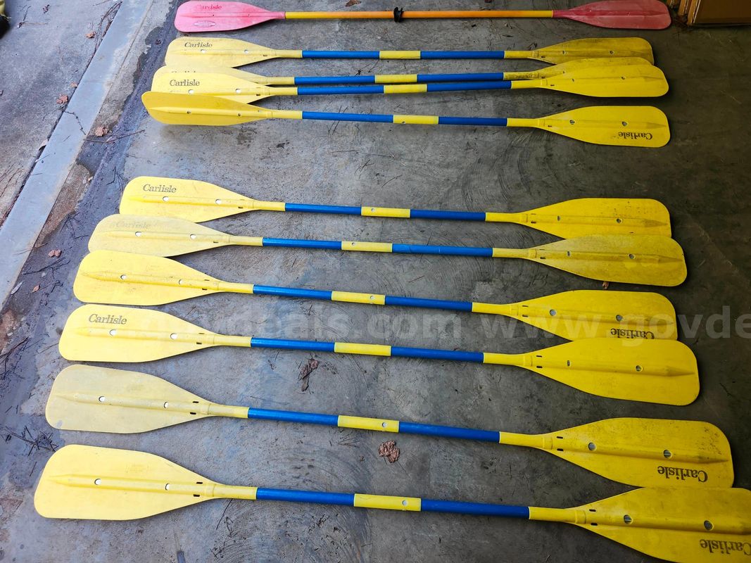 LOT OF (11) CARLISLE KAYAKE PADDLES