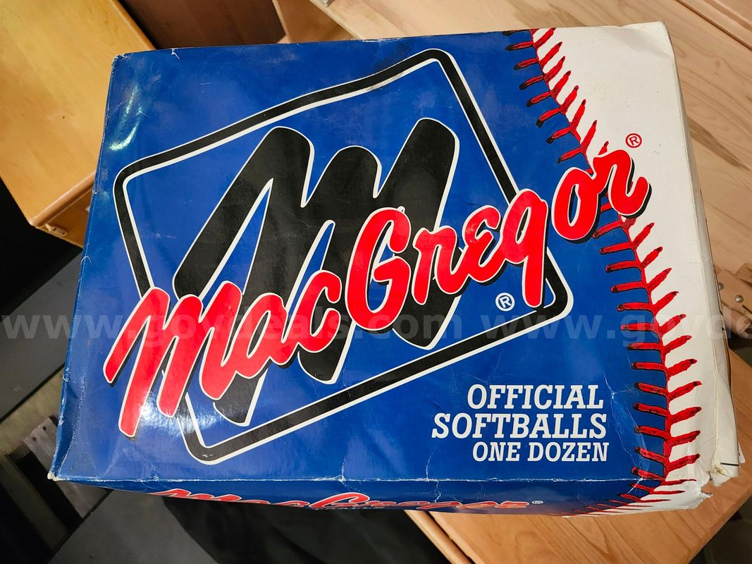 Lot Of 3 Dozen Mac Gregor Soft Balls X100'S