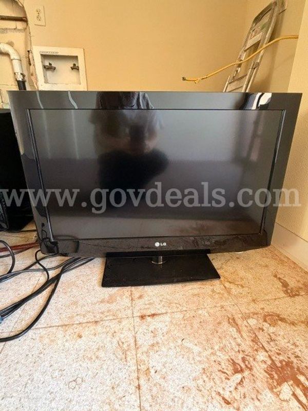32" Television