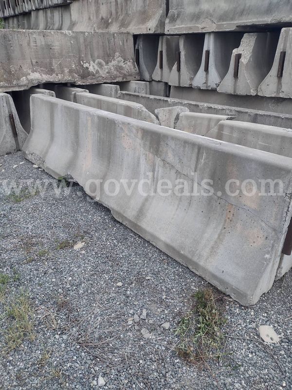 Concrete Barrier Wall Sections-Choice & Privilege