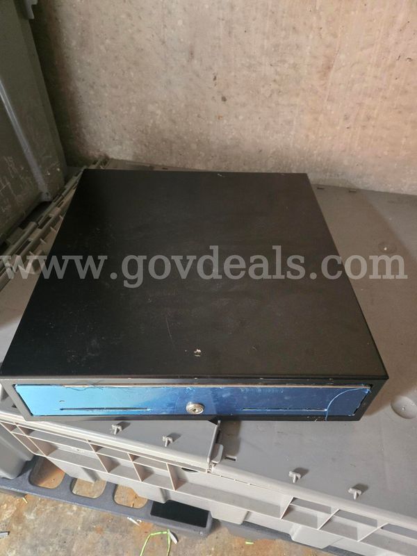 Lot of 2 NCR cash drawer
