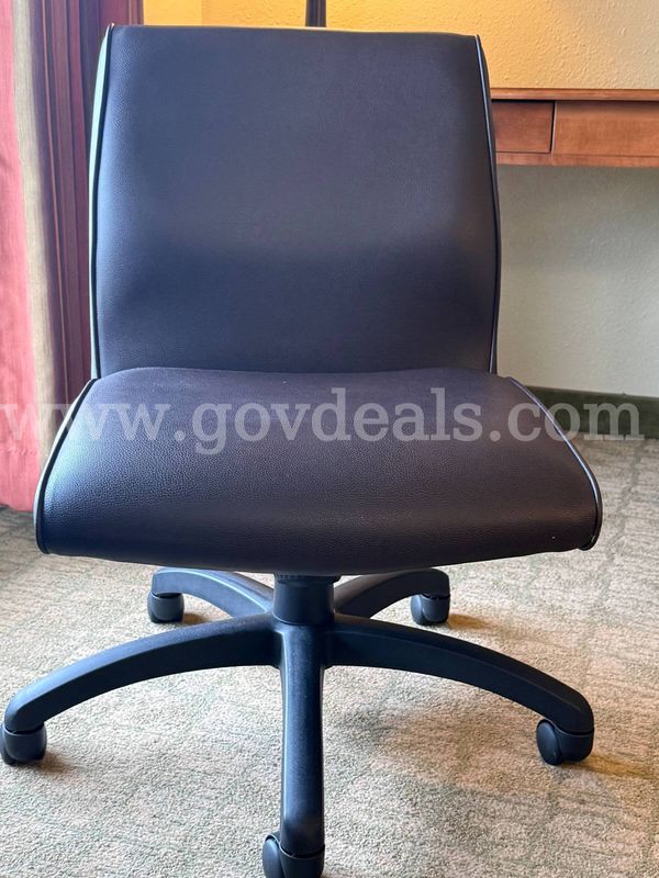 Lot of 74 Desk Chairs with Wheels 37.5"x22"x20"