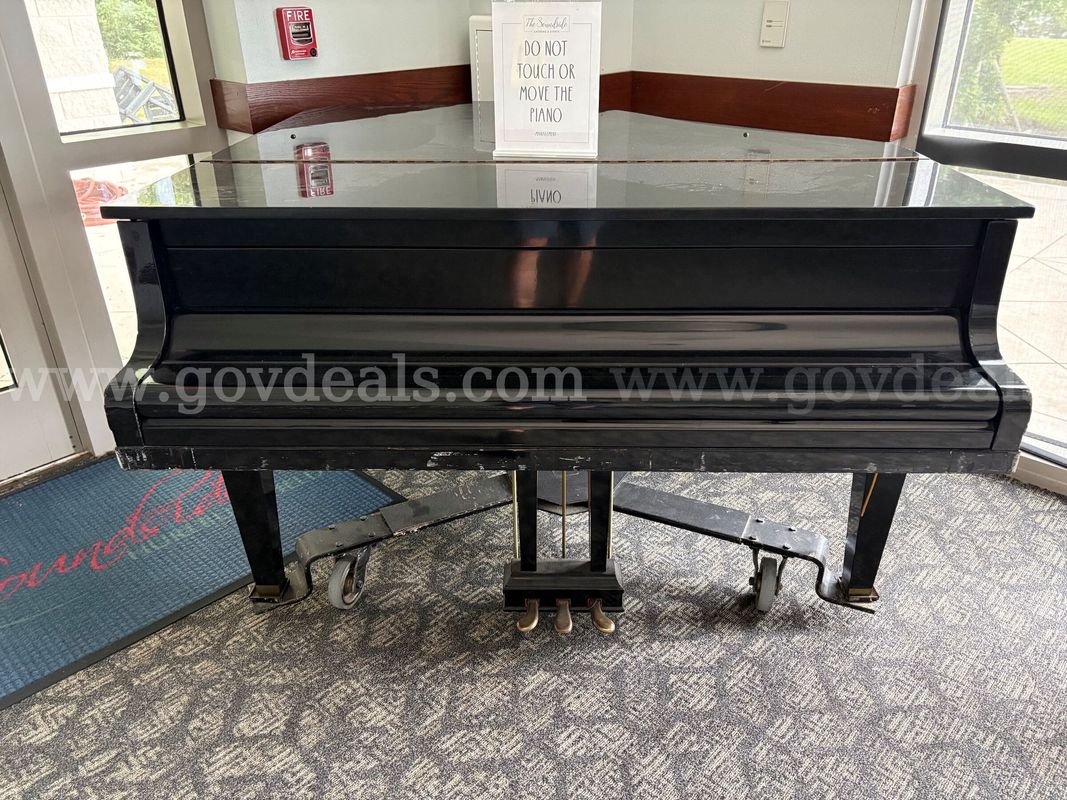 1977 Howard Baby Grand Piano