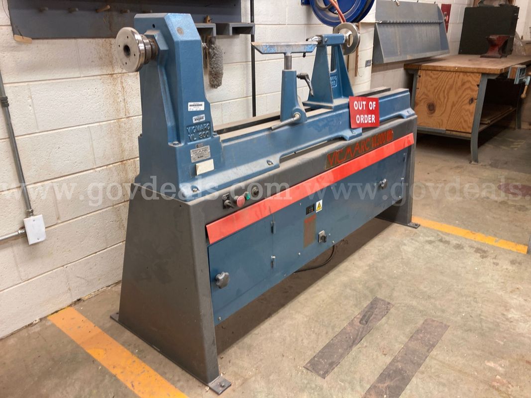 Vicmarc VL300 Lathe