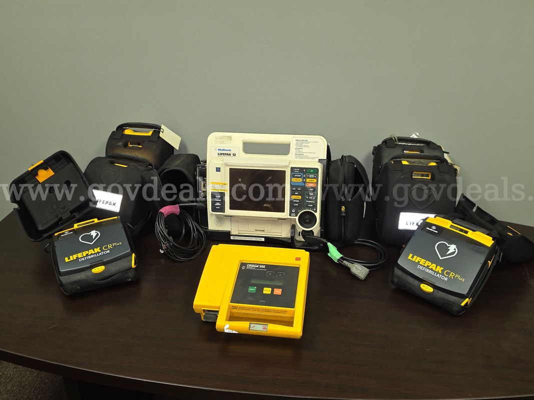 1 LifePak-12 with Defib cable and 4 Lead cable, NO Batteries for the LP-12, 6 CR+ AEDs, LifePak500 AED,