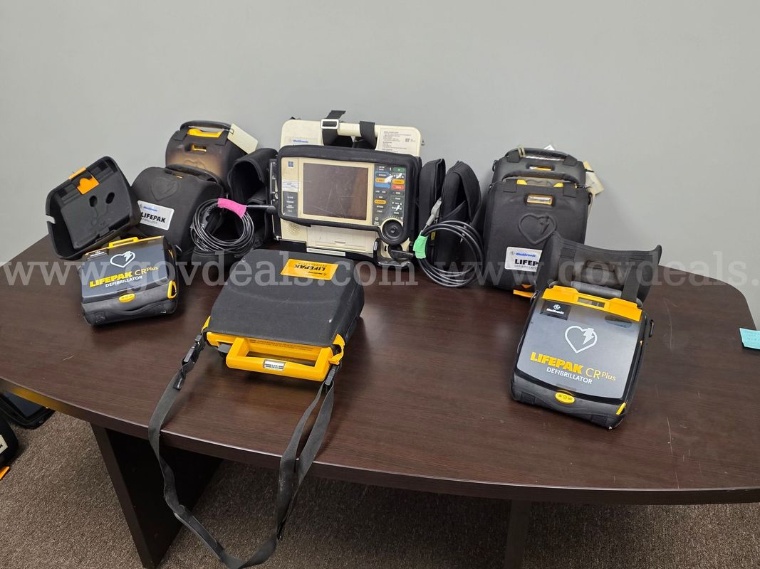 1 LifePak-12 with Defib cable and 4 Lead cable, NO Batteries for the LP-12, 6 CR+ AEDs,1 LifePak500 AED,