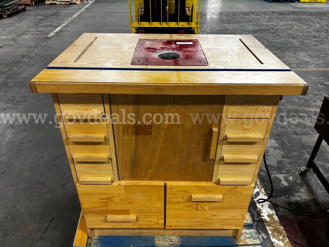 Router Table Lot