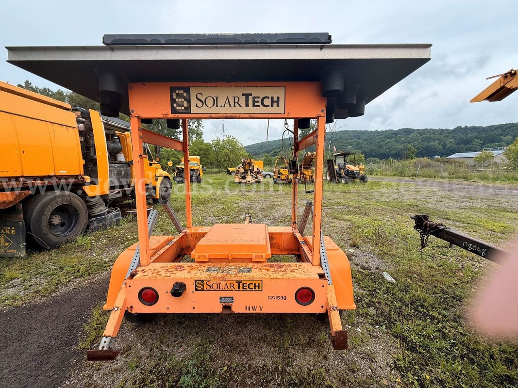 2007 Solar Tech AB0715 Arrow Board Trailer