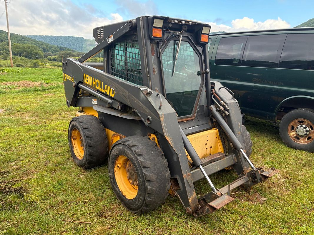 2006 New Holland, LS180B Loader